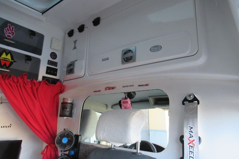 Volkswagen Transporter 2.0 TDi KLIMA TAŽNÉ - fotka 22 z 26