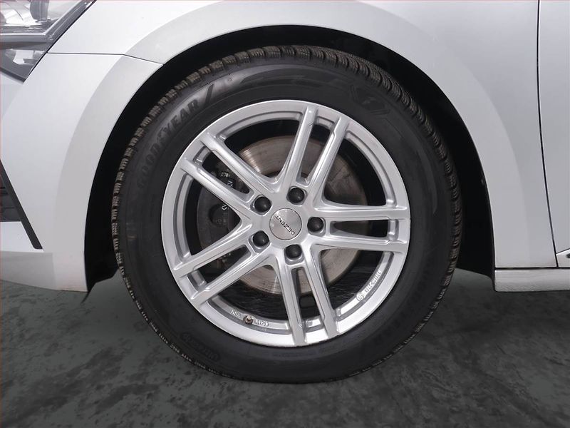 Škoda Superb (2020) Sportline iV 1.4 TSI PHEV - fotka 15 z 29