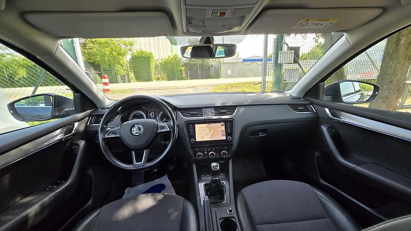 Škoda Octavia 2.0TDI 4x4  STYLE 1MAJITEL - fotka 22 z 43