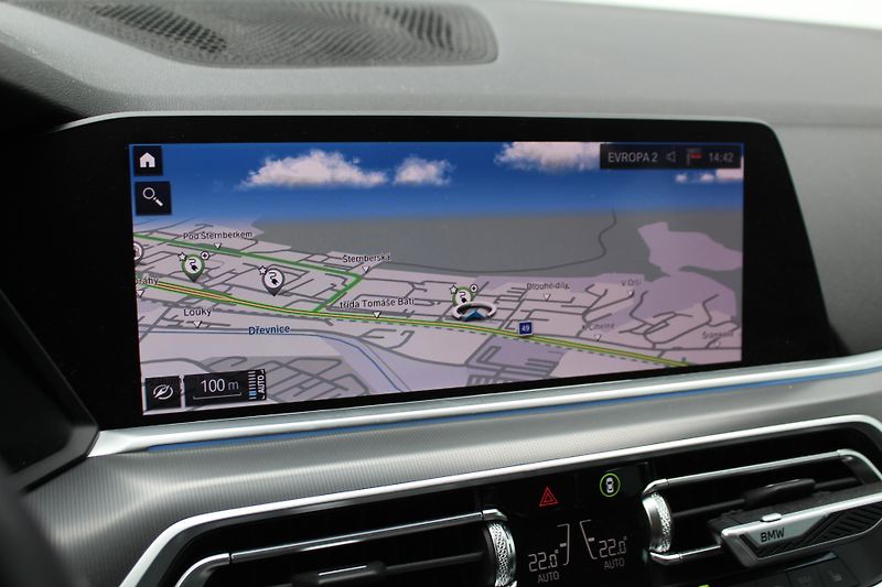 BMW X5 xDrive45e, 290kW - fotka 17 z 26