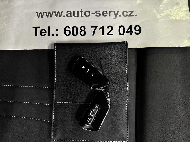 Volkswagen ID.4 150kW PRO PERF. TOP VÝBAVA - fotka 49 z 50