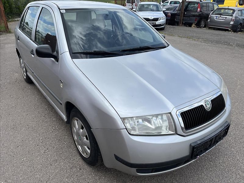Škoda Fabia 1,4 MPi ALU STK 5/2028 - fotka 3 z 25