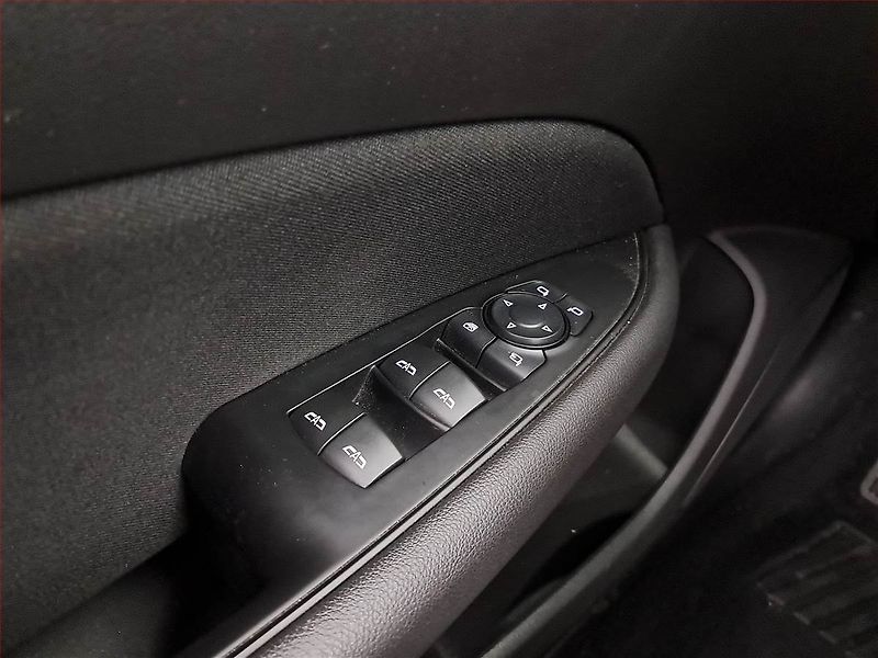 Opel Insignia (2018) 2.0 CDTI, Navi, Tempomat - fotka 21 z 21