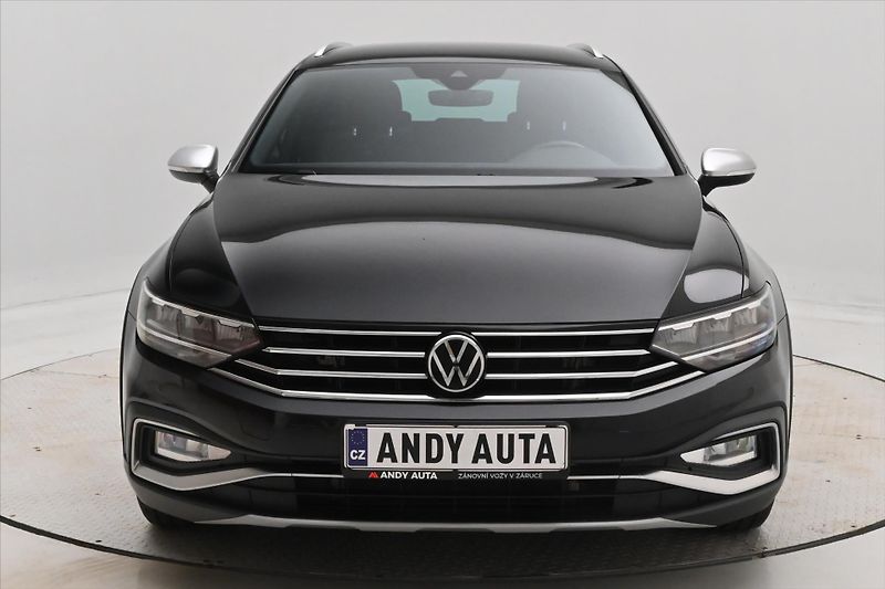 Volkswagen Passat 2,0 TDI 147kW Alltrack DSG 4Mo - fotka 2 z 32