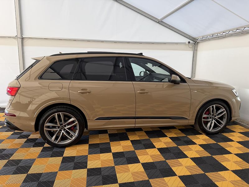 Audi Q7 3.0Tdi*7-mist*CZ*DPH*S-Line - fotka 7 z 48