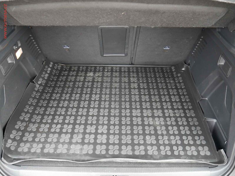 Peugeot 3008 (2017) 1.6HDi, servis.kniha - fotka 7 z 20