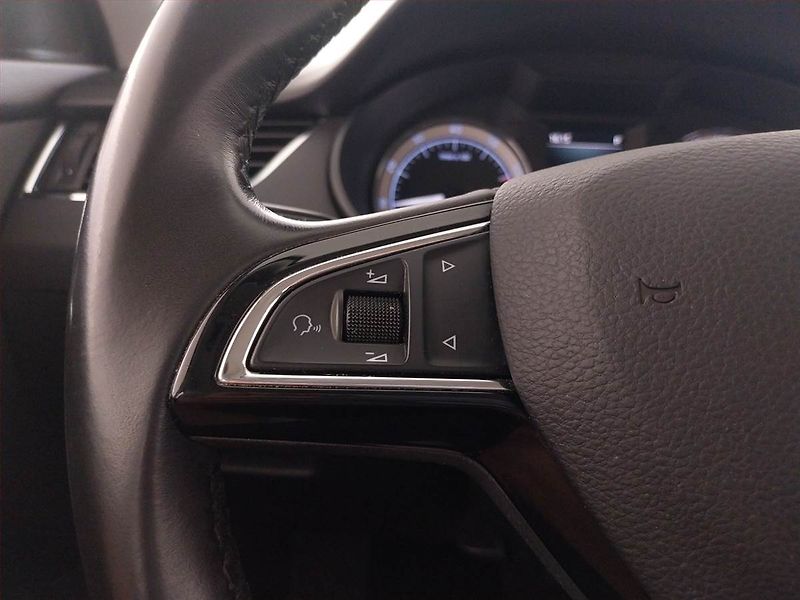 Škoda Octavia (2019) Style 1.5 TSI G-TEC, Automat - fotka 15 z 21