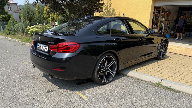 BMW Řada 4 (2018) - fotka 3 z 11
