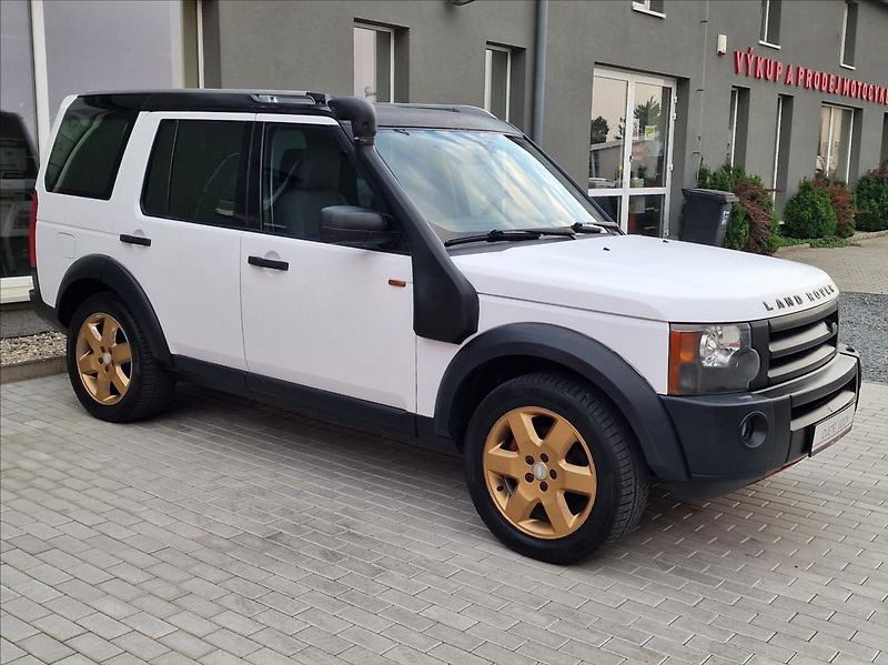 Land Rover Discovery 2.7 TDV6 140kW 4x4 - fotka 2 z 42