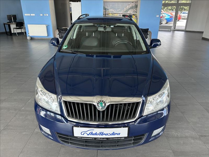 Škoda Octavia 1,6   MPI,LPG,KŮŽE - fotka 2 z 24