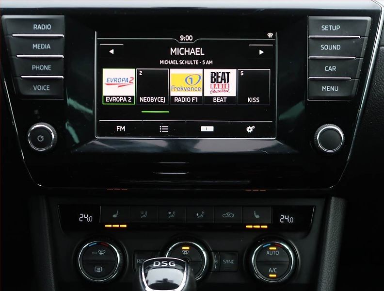 Škoda Superb (2016) Style Plus 2.0 TDI, Automat - fotka 12 z 24