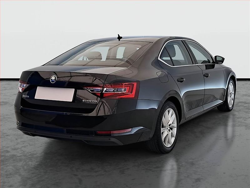 Škoda Superb (2017) 2.0 TDI, Serv.kniha, Navi - fotka 5 z 18