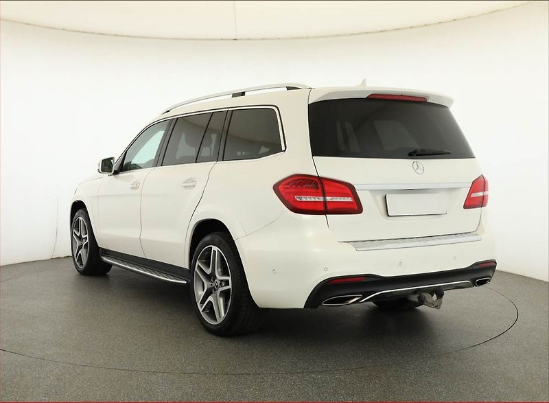 Mercedes-Benz GLS (2017) 500 4MATIC - fotka 4 z 21