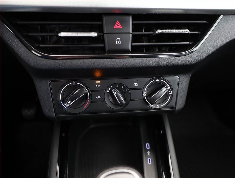 Škoda Kamiq (2020) 1.0 TSI, ČR,1.maj, Serv.kniha - fotka 9 z 16