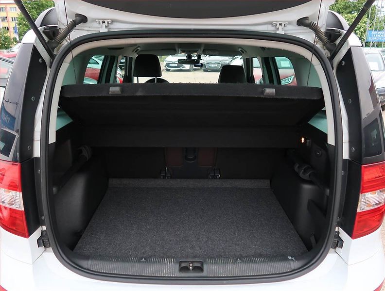 Škoda Yeti (2016) Laurin&Klement 2.0 TDI, 4X4 - fotka 13 z 23