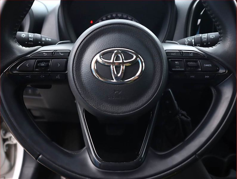 Toyota Aygo (2023) Executive 1.0, Automat - fotka 18 z 18