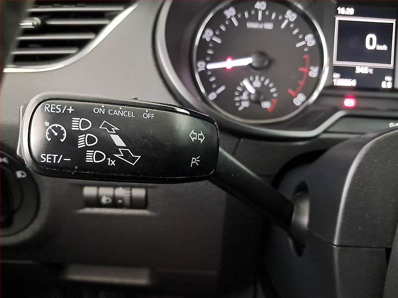Škoda Octavia (2016) 1.4 TSI, Tempomat - fotka 17 z 18