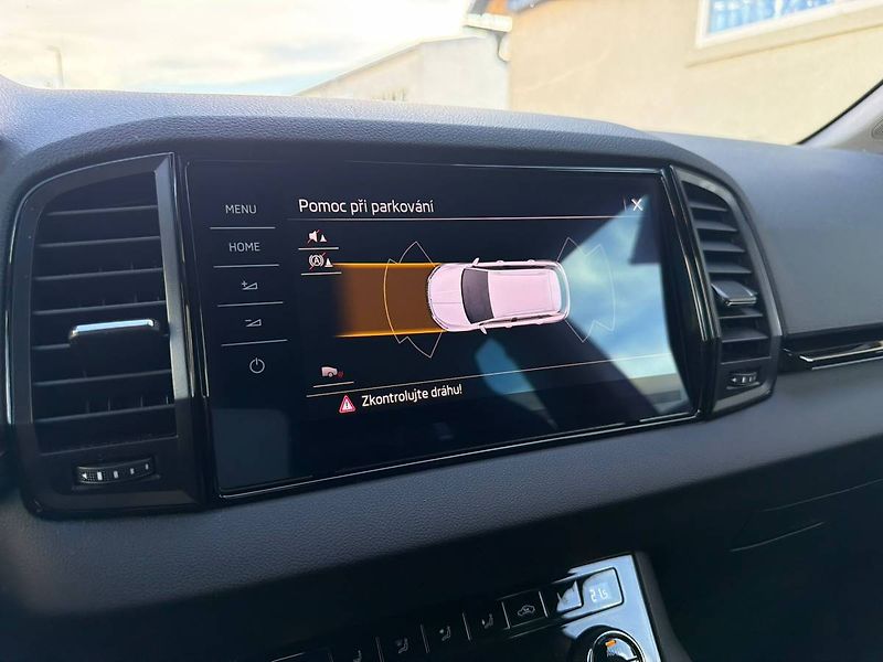 Škoda Karoq Sportline Exclusive 1,5 TSI 11 - fotka 14 z 33