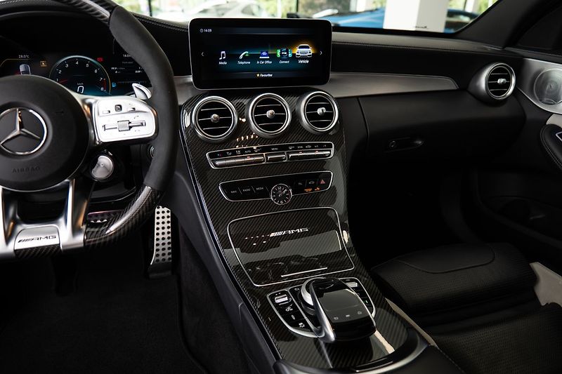 Mercedes-Benz Třídy C C63 S AMG Burmester/360/Pano - fotka 12 z 22