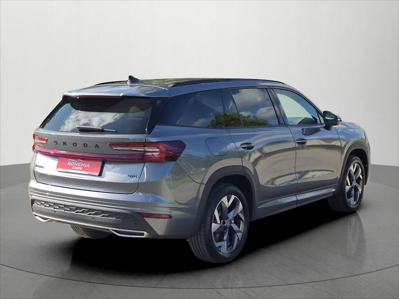 Škoda Kodiaq 2,0 TDI Sportline 4x4 DSG ČR - fotka 7 z 30