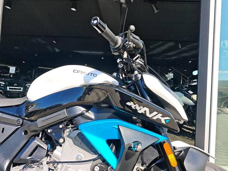 CFMOTO (2025) 675 NK - fotka 10 z 20