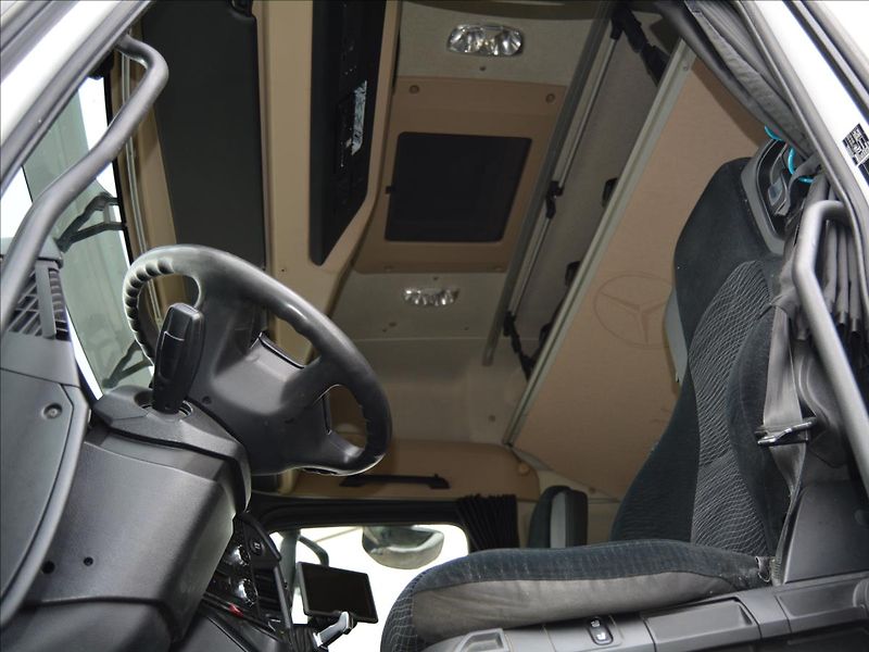 Mercedes-Benz Actros 1845 lowdeck - fotka 5 z 17