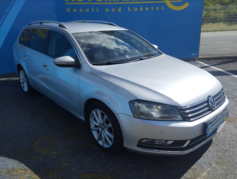 Volkswagen Passat 2,0 TDi 103KW DSG - fotka 3 z 17