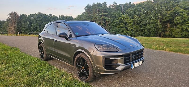 Porsche Cayenne (2025) S E-Hybrid*BOSE*HD-Matrix - fotka 13 z 26
