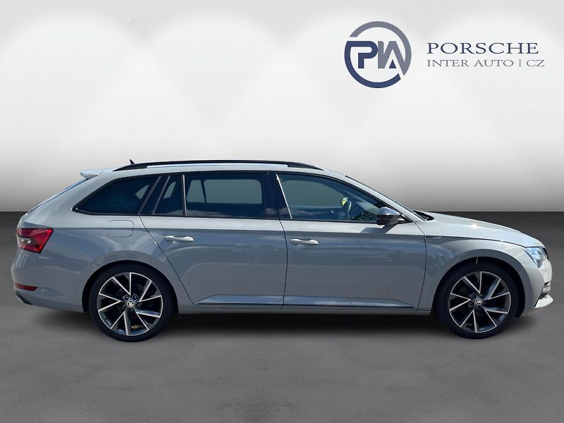 Škoda Superb SPORTLINE 2.0TDI DSG - fotka 8 z 24
