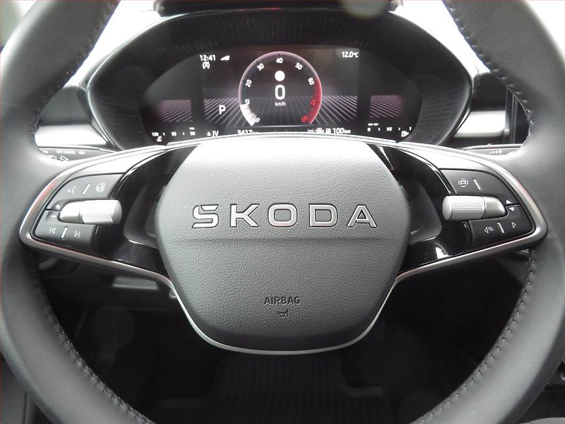 Škoda Fabia (2025) Top Selection 1.0 TSI - fotka 17 z 18
