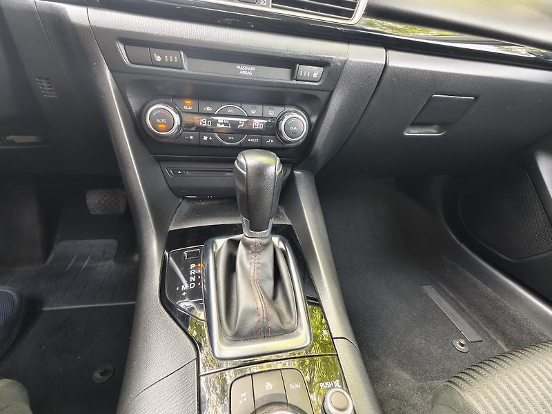 Mazda 3 (2014) 2.0i ATTRACTION / automat  - fotka 10 z 10