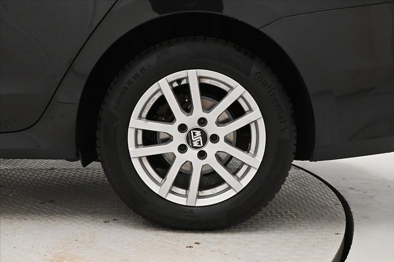 Škoda Octavia 2,0 TDI 110kW DSG Style Záruka - fotka 32 z 32