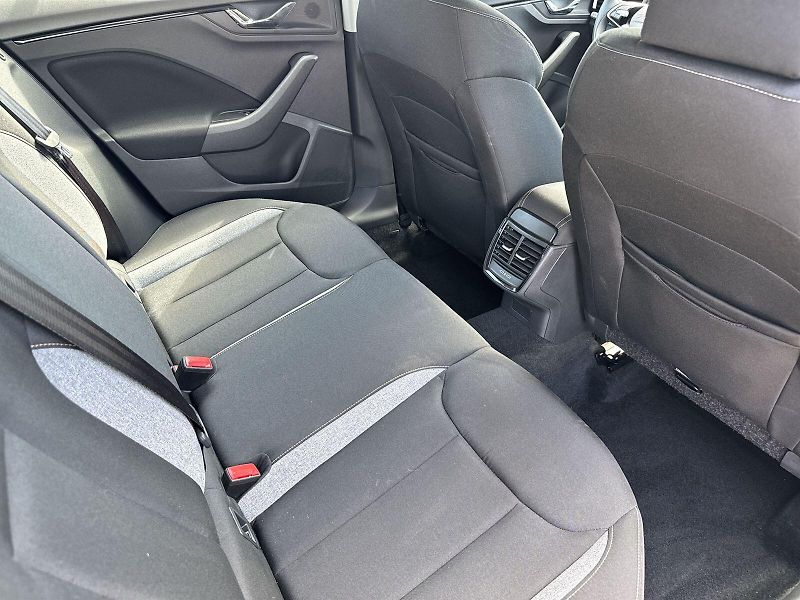 Škoda Scala (2025) 1.0 TSI Selection - fotka 9 z 31