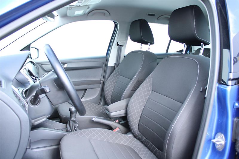 Škoda Fabia 1.0TSI STYLE 49.000KM 1.MAJ ČR - fotka 9 z 22