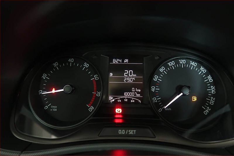 Škoda Fabia (2018) Ambition 1.0 - fotka 11 z 15