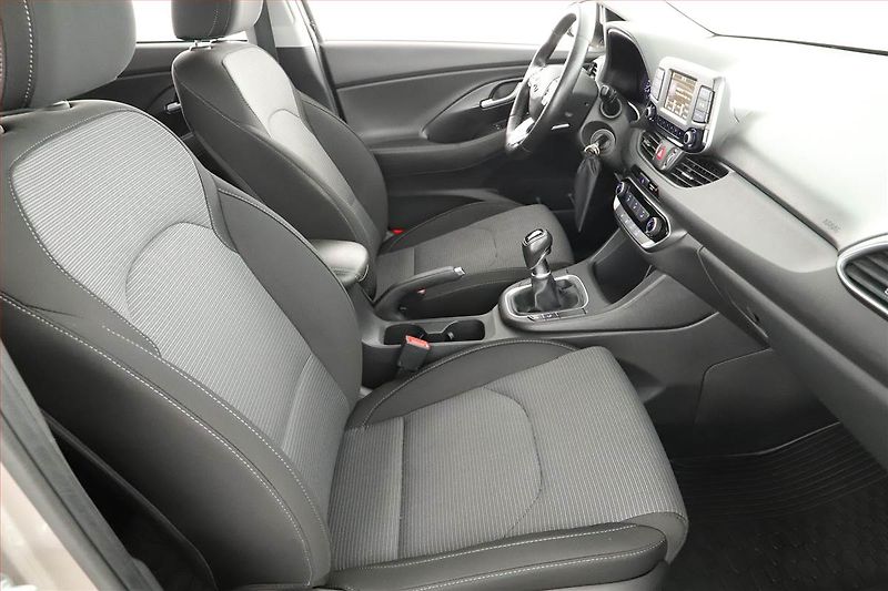 Hyundai i30 (2017) 1.0 T-GDI, Serv.kniha - fotka 7 z 16