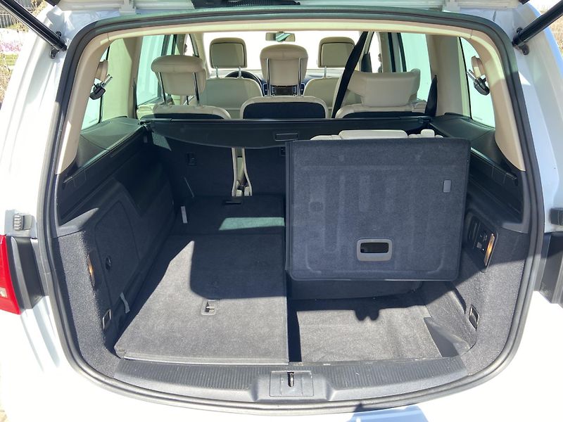 Volkswagen Sharan 2.0 TDI 130kW BMT Highline - fotka 14 z 26