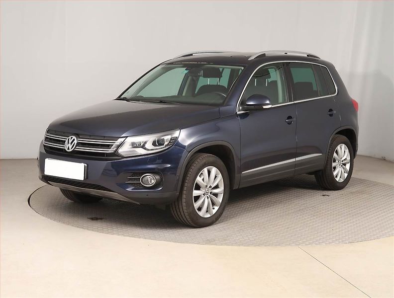 Volkswagen Tiguan (2012) 2.0 TDI, 4X4, Serv.kniha - fotka 2 z 15