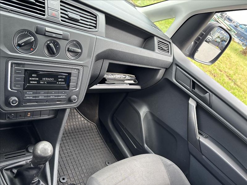 Volkswagen Caddy 2,0 TDi 75kW DPH - fotka 26 z 28