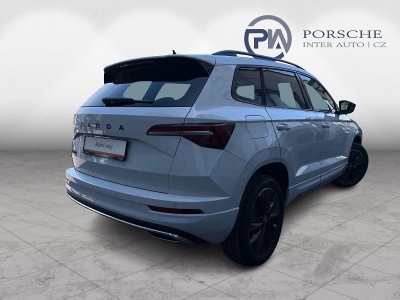 Škoda Karoq Sportline 1,5 TSI 110 kW DSG - fotka 2 z 25