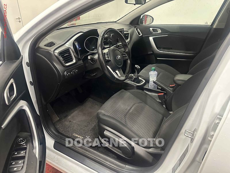 Kia Ceed (2019) 1.6 CRDi, ČR, servis.kniha - fotka 3 z 3