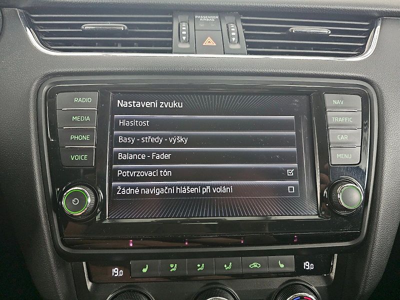 Škoda Octavia (2015) 2.0TDi 110kW DSG ELEGANCE PLUS - fotka 19 z 31