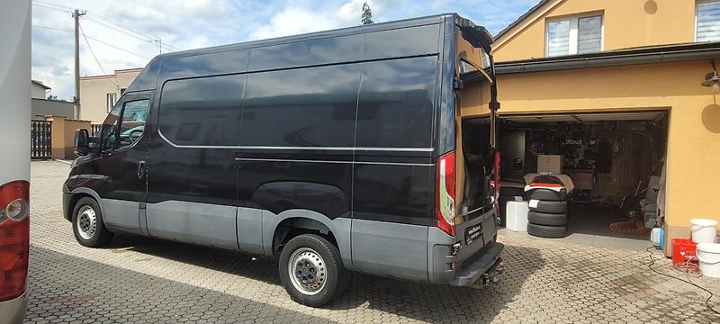 Iveco Daily (2019) 2,3TDi 100kW Diesel Automatik  - fotka 8 z 30