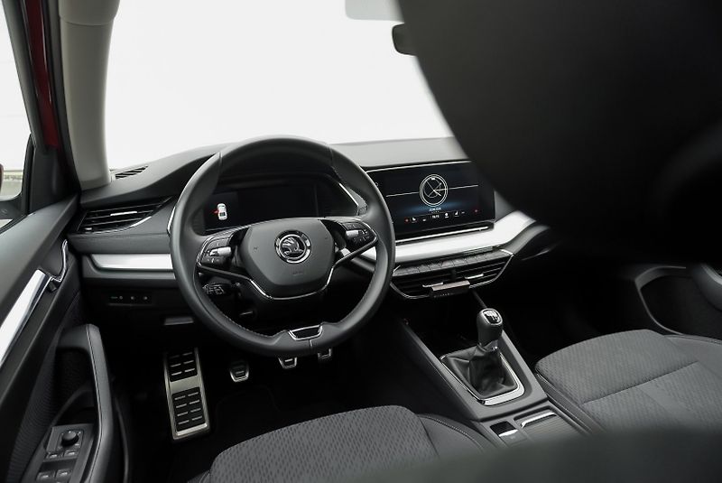 Škoda Octavia 1.5 TSI STYLE PLUS - fotka 33 z 46