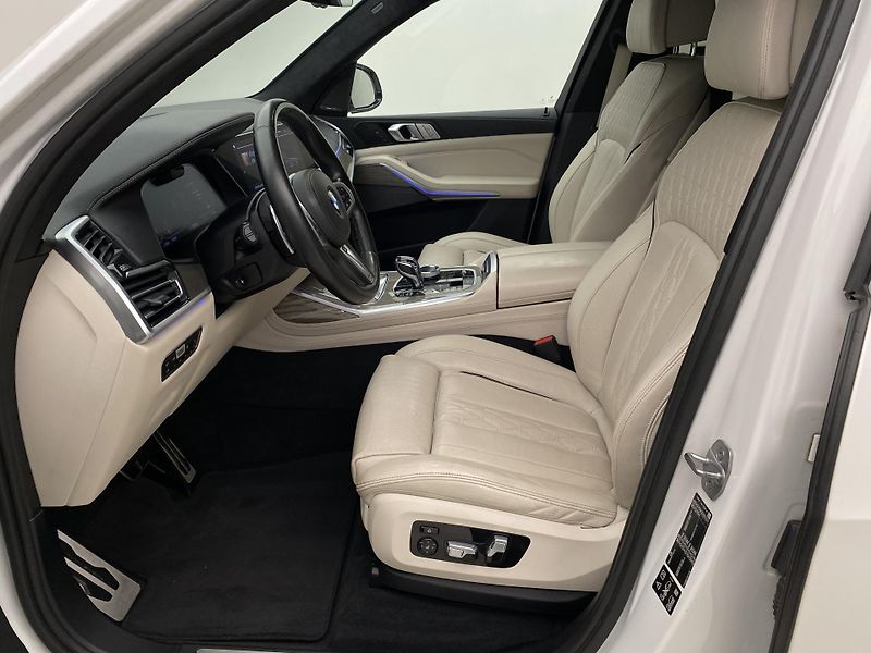 BMW X7 xDRIVE 30d M-PAKET CZ 6míst - fotka 3 z 88