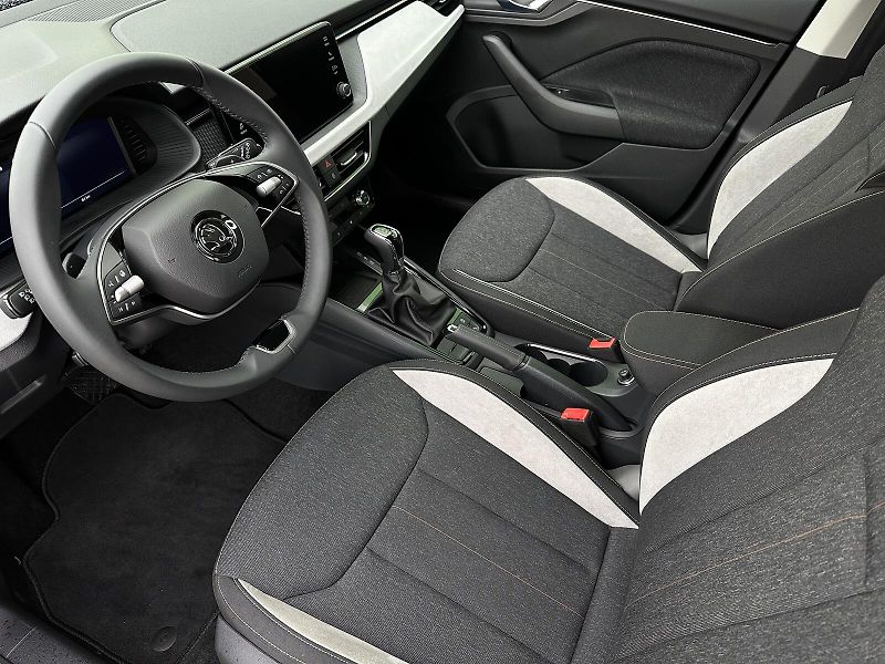 Škoda Scala First Edition 1.0TSi 85kW DSG - fotka 13 z 48