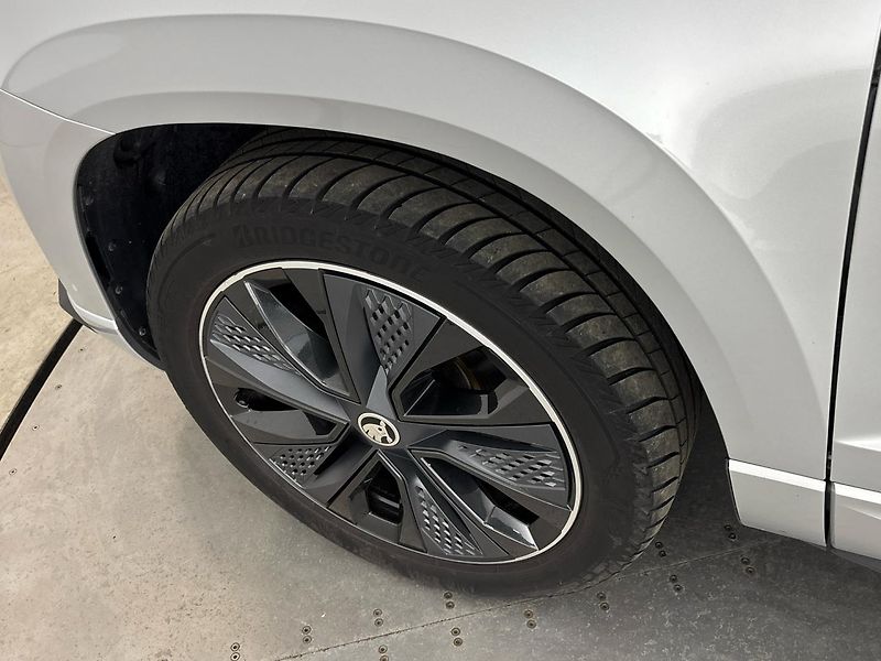 Škoda Karoq SportLine - fotka 26 z 28
