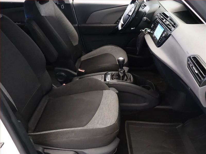Citroën C4 Picasso (2017) 1.6 BlueHDi, Navi, Xenony - fotka 7 z 13