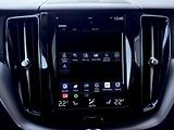 Volvo XC60 B4 AWD INSCRIP. // nezáv. top. - náhled 36