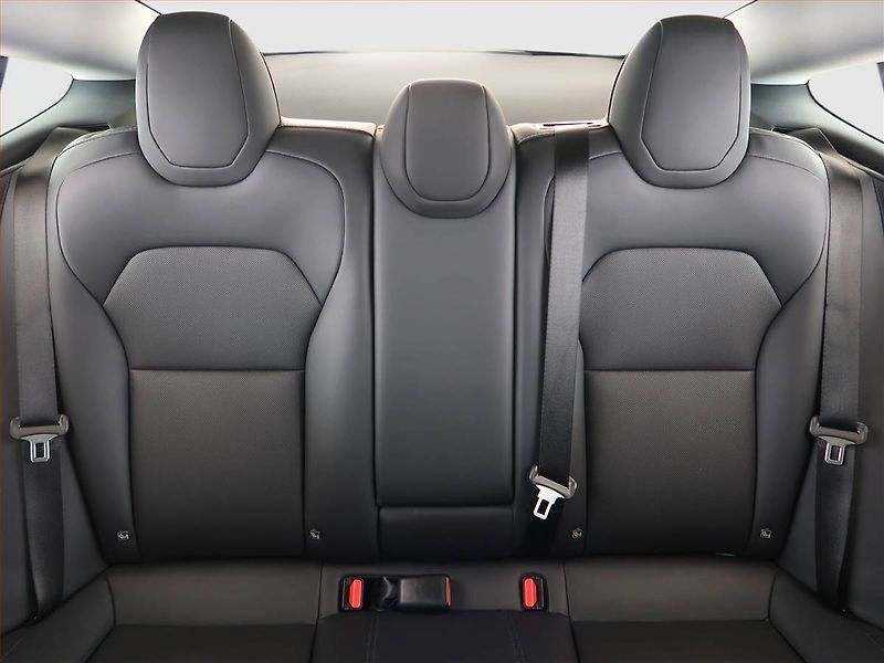 Tesla Model 3 (2024) Standard Range LFP, SoH 96% - fotka 10 z 27